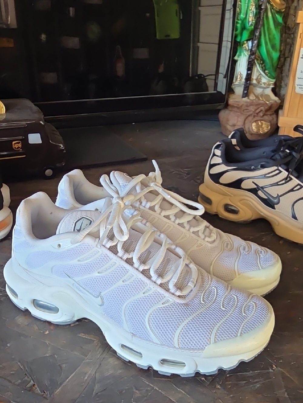 Nike White Mesh Air-Style Athletic Sneakers